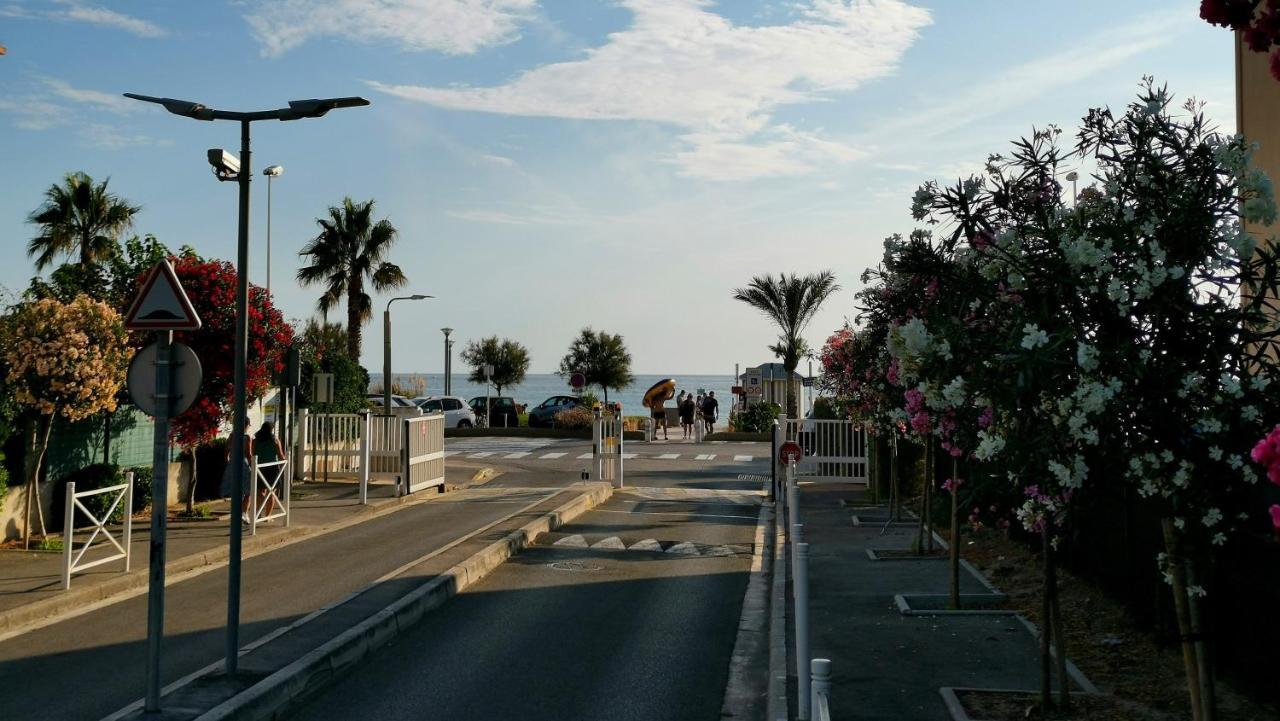 Au Clair De La Dune Saint-Cyr-sur-Mer Luaran gambar